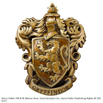 Gryffindor-crest-wall-relief-small
